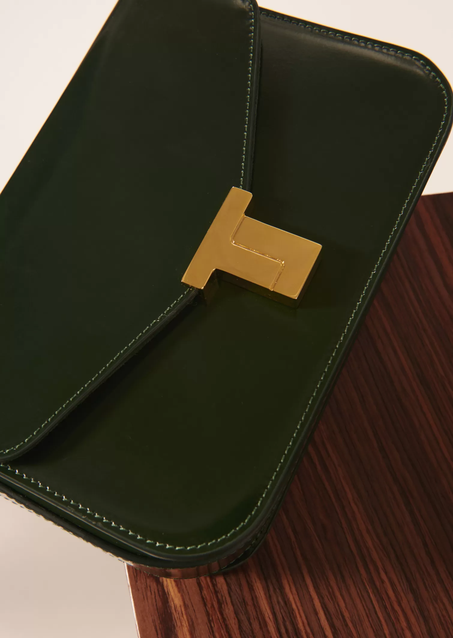 TARA JARMON Sac 8 Bis vert émeraude en cuir< Accessoires